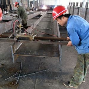 型鋼腹板切割